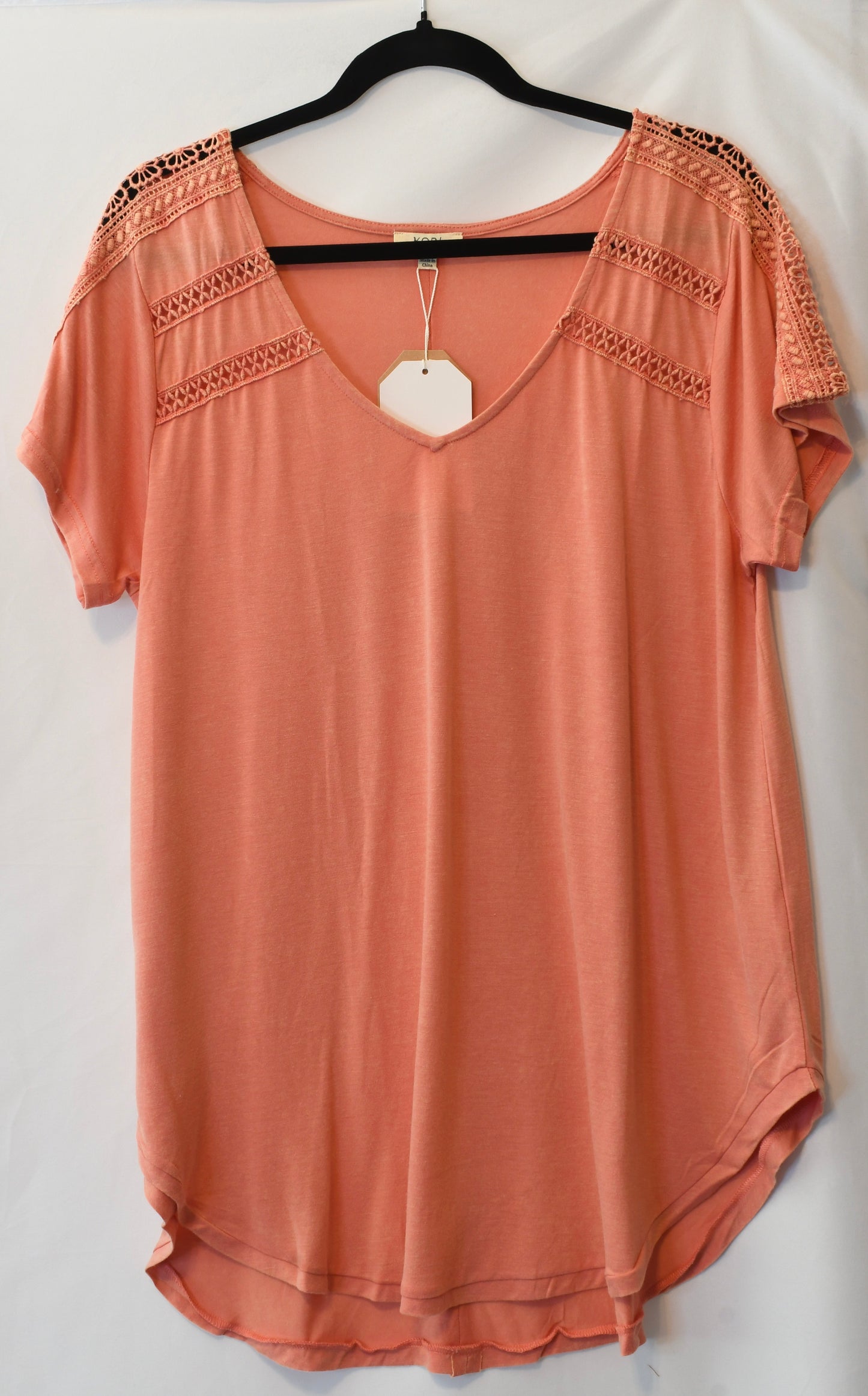 V-Neck Cut Out Trim Short Sleeve shirt