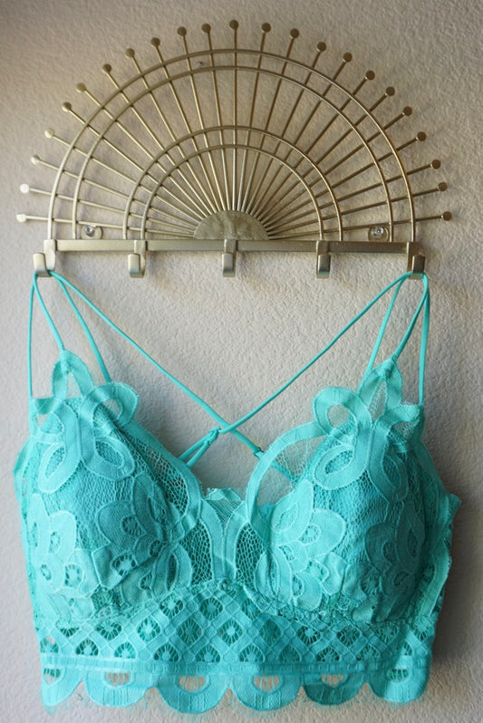 Lace Bralette (Plus)