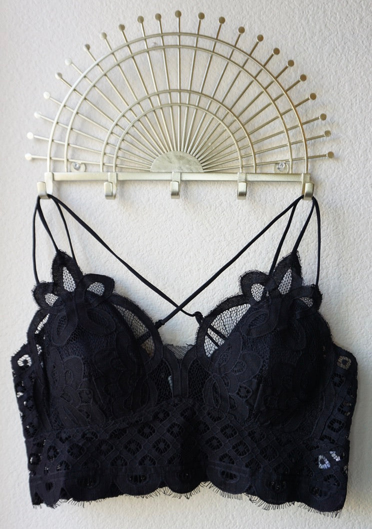 Lace Bralette (Plus)