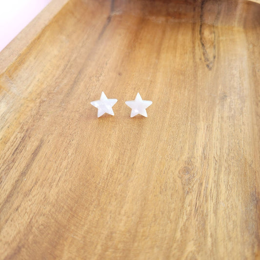 Star Pearly White earrings